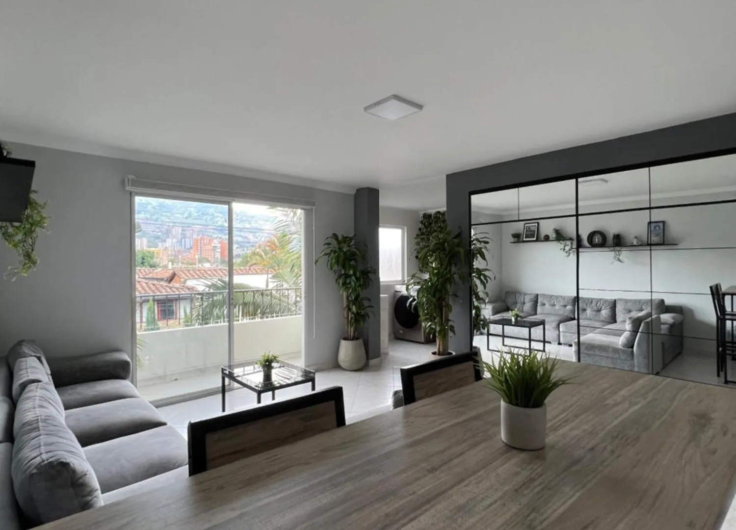 Apartamento En Laureles Medellín 0*,