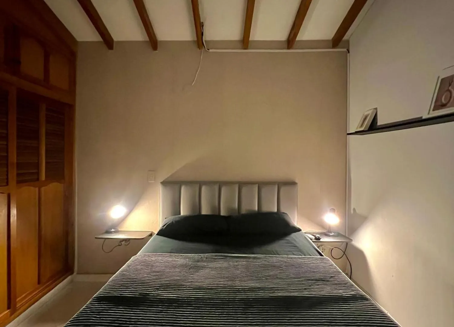 Apartamento En Laureles Medellín Apartmán