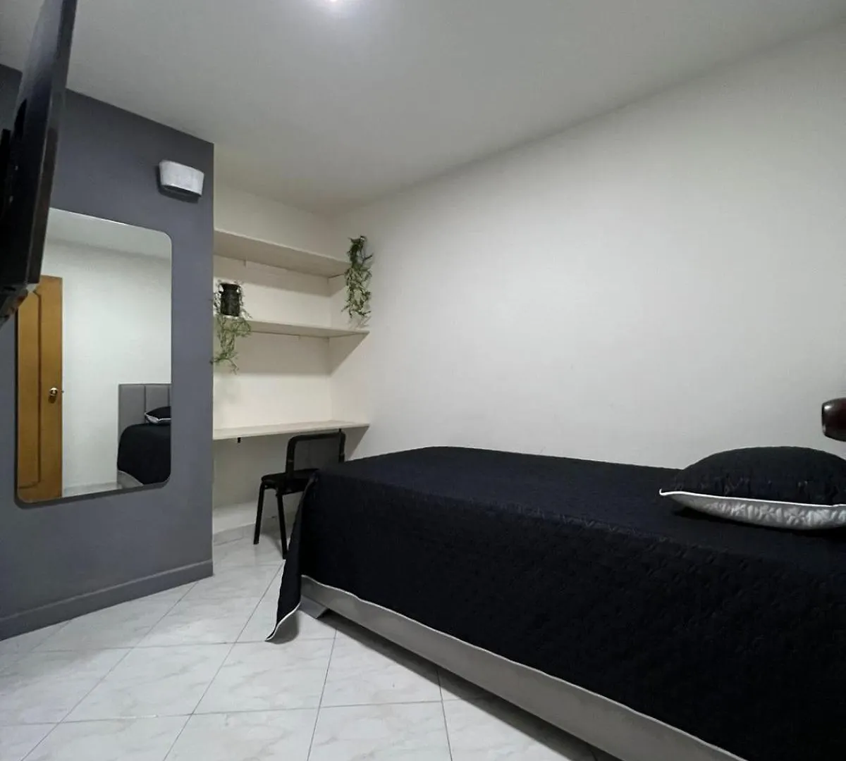 Apartamento En Laureles Medellín Apartmán
