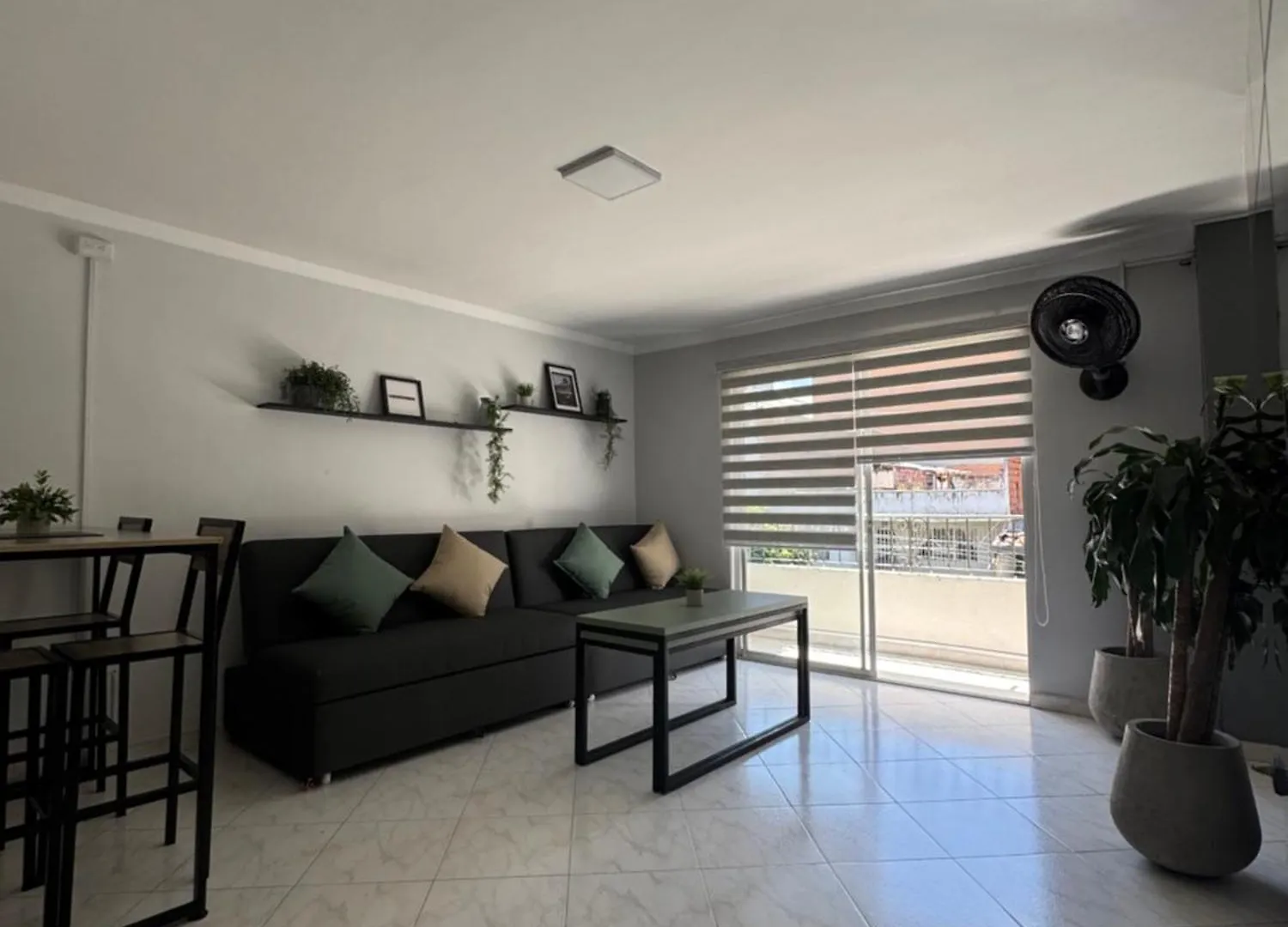 Apartamento En Laureles Medellín Apartmán
