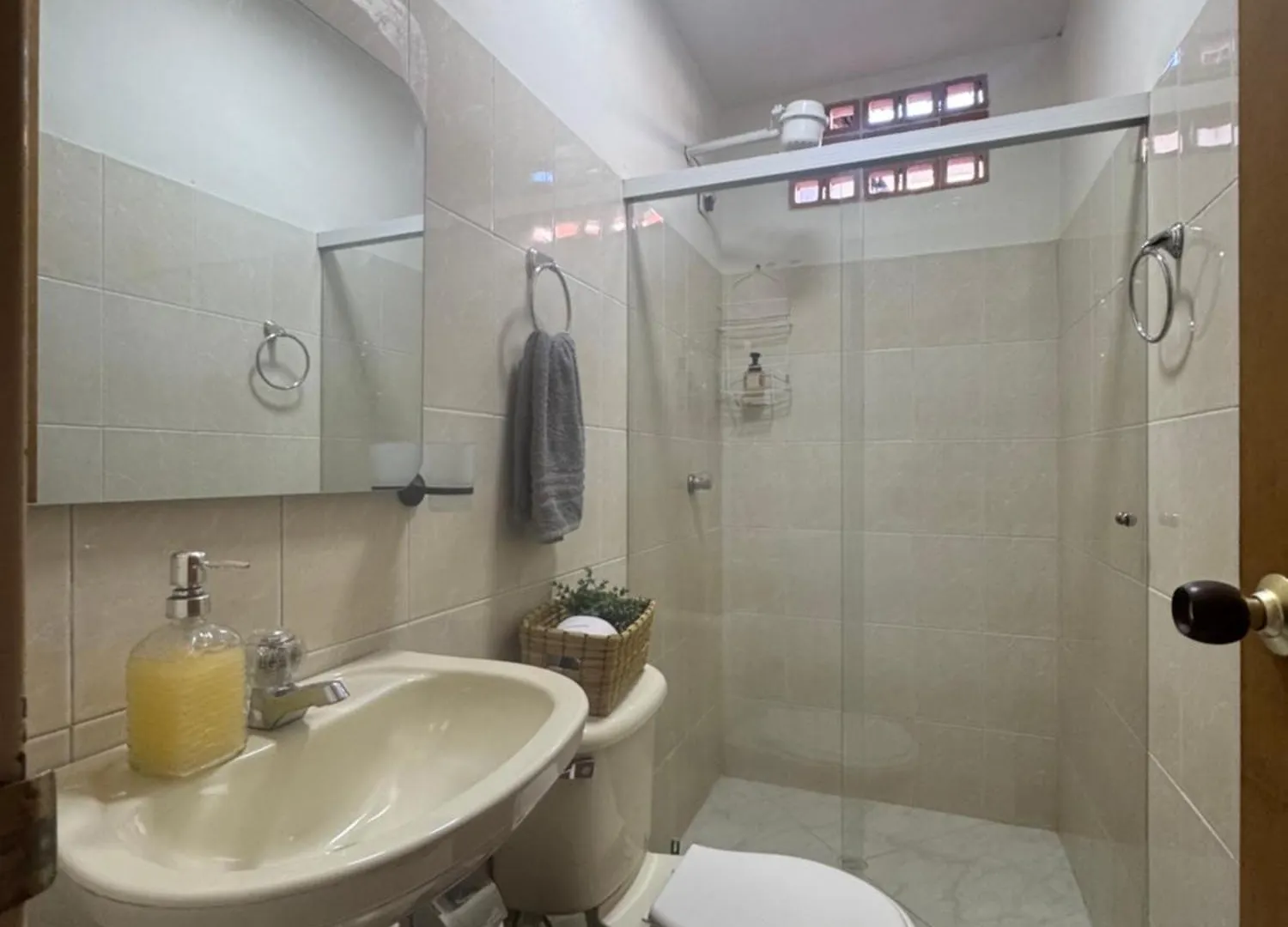 Apartamento En Laureles Medellín Apartmán