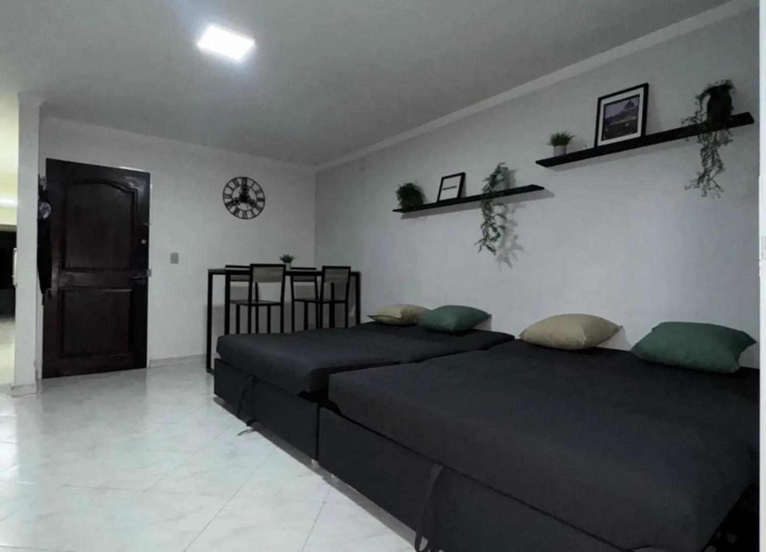 Apartamento En Laureles Medellín Apartmán